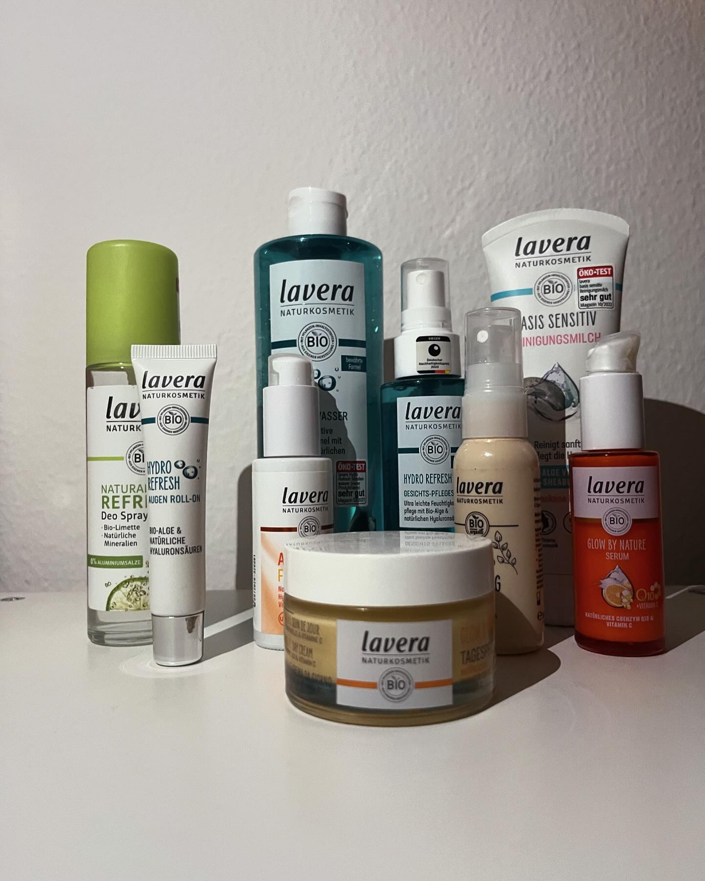 Lavera Deo Spray NATURAL & STRONG - 48h Schutz Ohne Aluminium, Mit Bio-Ginseng & Mineralien, Vegan - 75 Ml